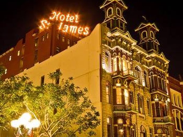 Hotel St. James