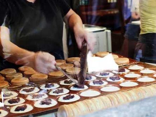 Six Taste food tour