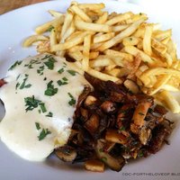 Check out this list of the top five best French bistro dining experiences in Calgary, Alberta.