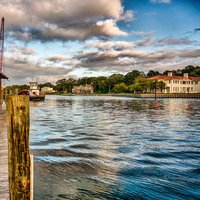 waterfront restaurant in norfolk virginia usa
