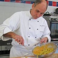 Greg Fatigati of Fatigati's Fresh Pasta talks about the Hope & Main kitchen incubator in Warren, Rhode Island. We discuss pasta, the Food Network and the origin of tomatoes.