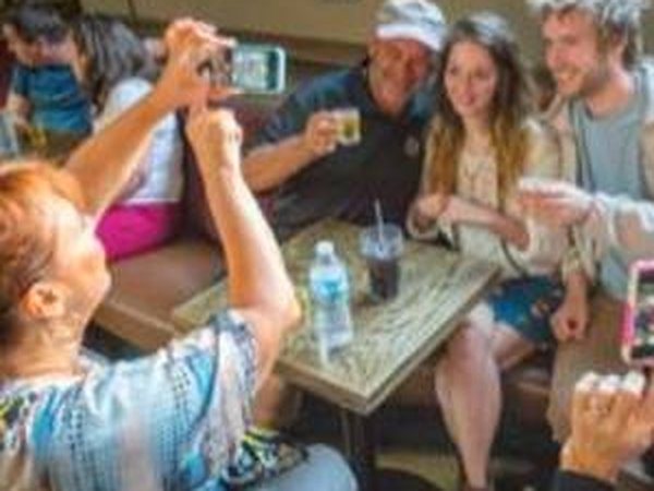 Food Tour Friends