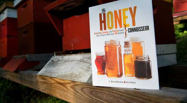The Honey Connoisseur Book